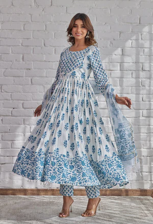 Stylish Suit Sets for Women: Perfect Choices for Formal Events
