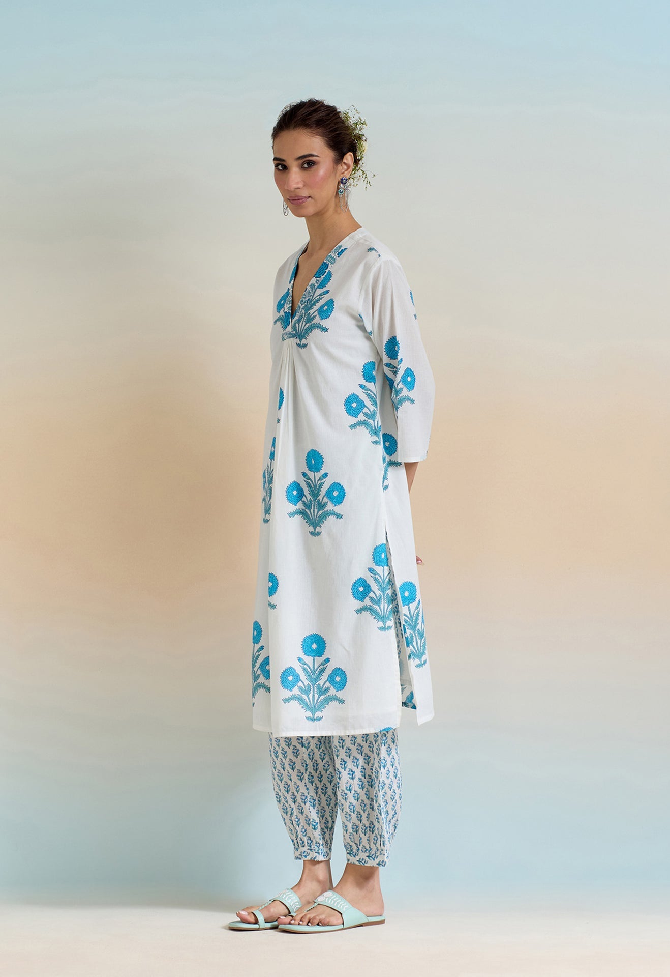WHITE HAND BLOCK PRINTED COORD SET