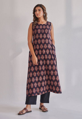 Black Bagru Hand Block Printed Off Sleeves Kurta - Tara - C - Tara