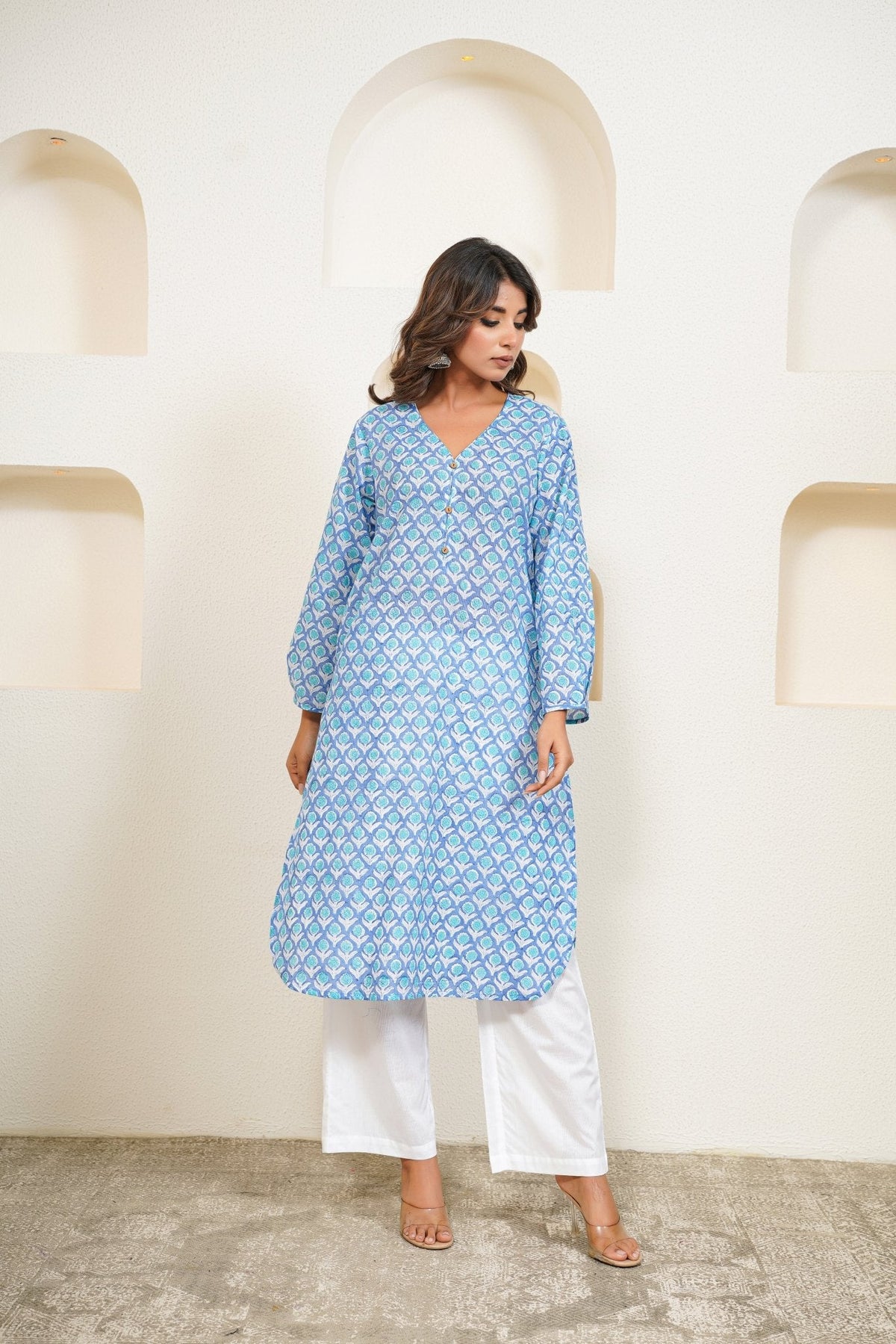 Blue Floral Buti Hand Block Floral Printed Long Kurta - Tara - C - Tara