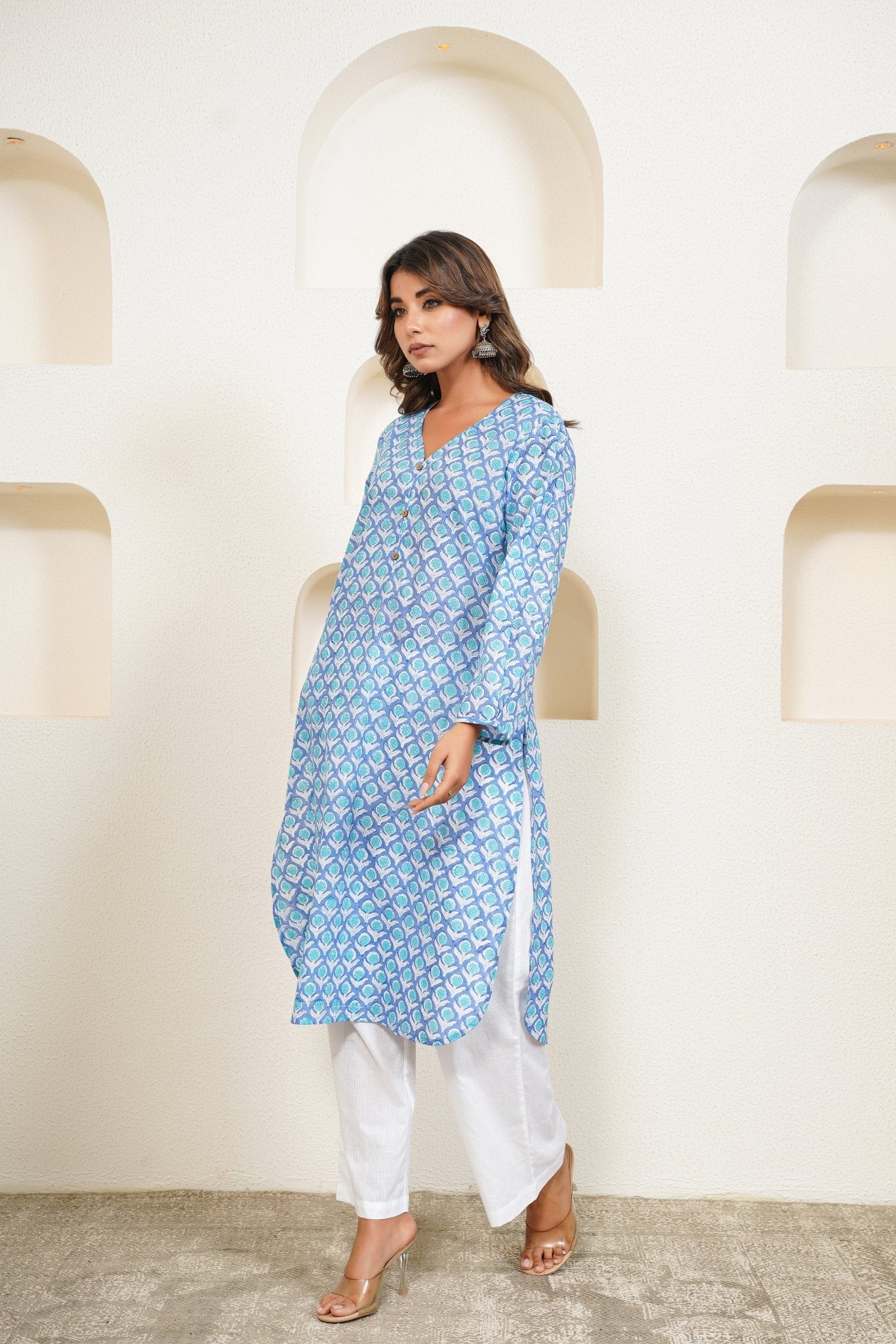 Blue Floral Buti Hand Block Floral Printed Long Kurta - Tara - C - Tara