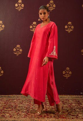 Crimson Splendor: Hand - Embroidered Chanderi Suit Set with Lace - Trimmed Dupatta - Tara - C - Tara