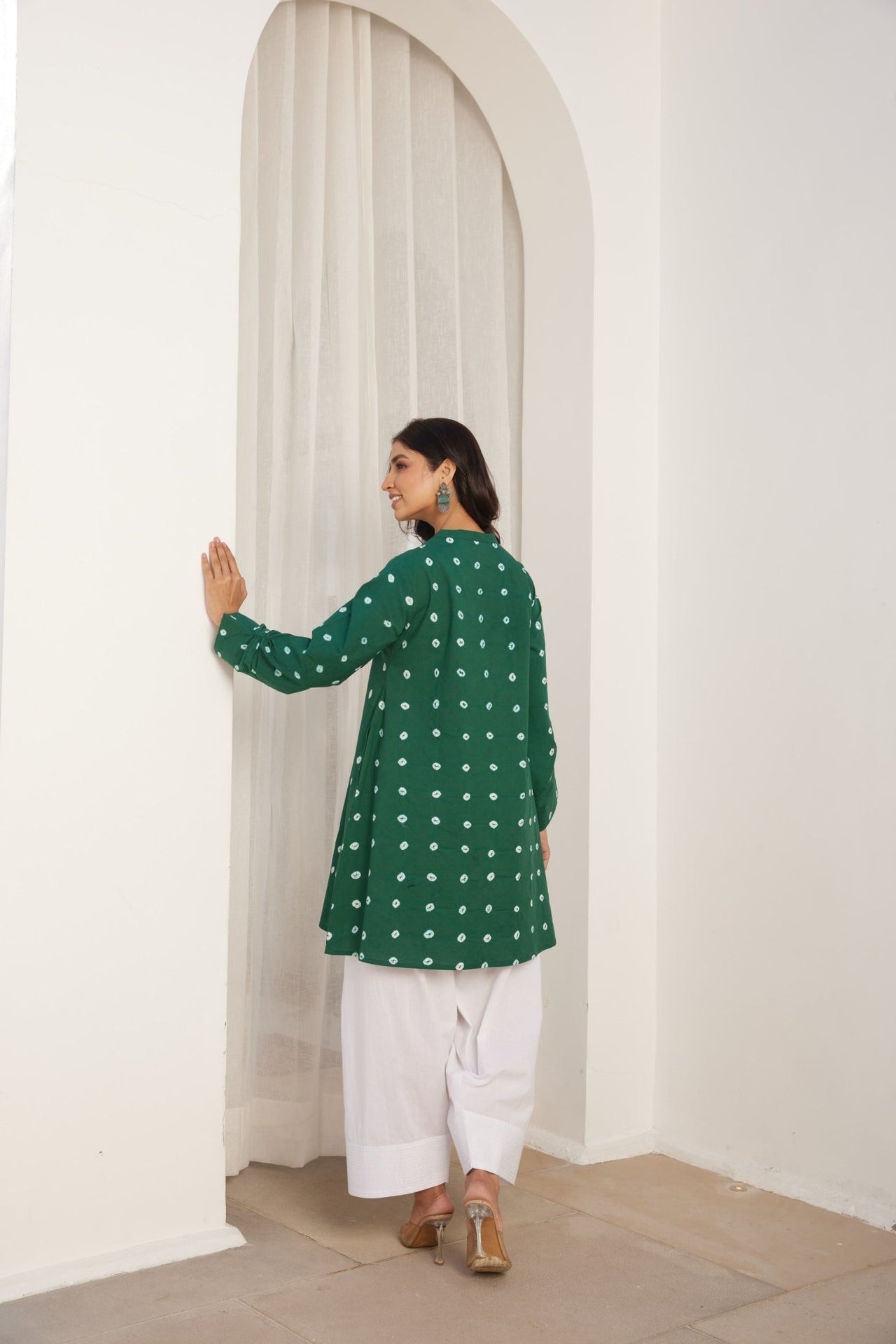 Green Bandhej Hand Tie Dye Coord Set With Farsi Salwar - Tara - C - Tara