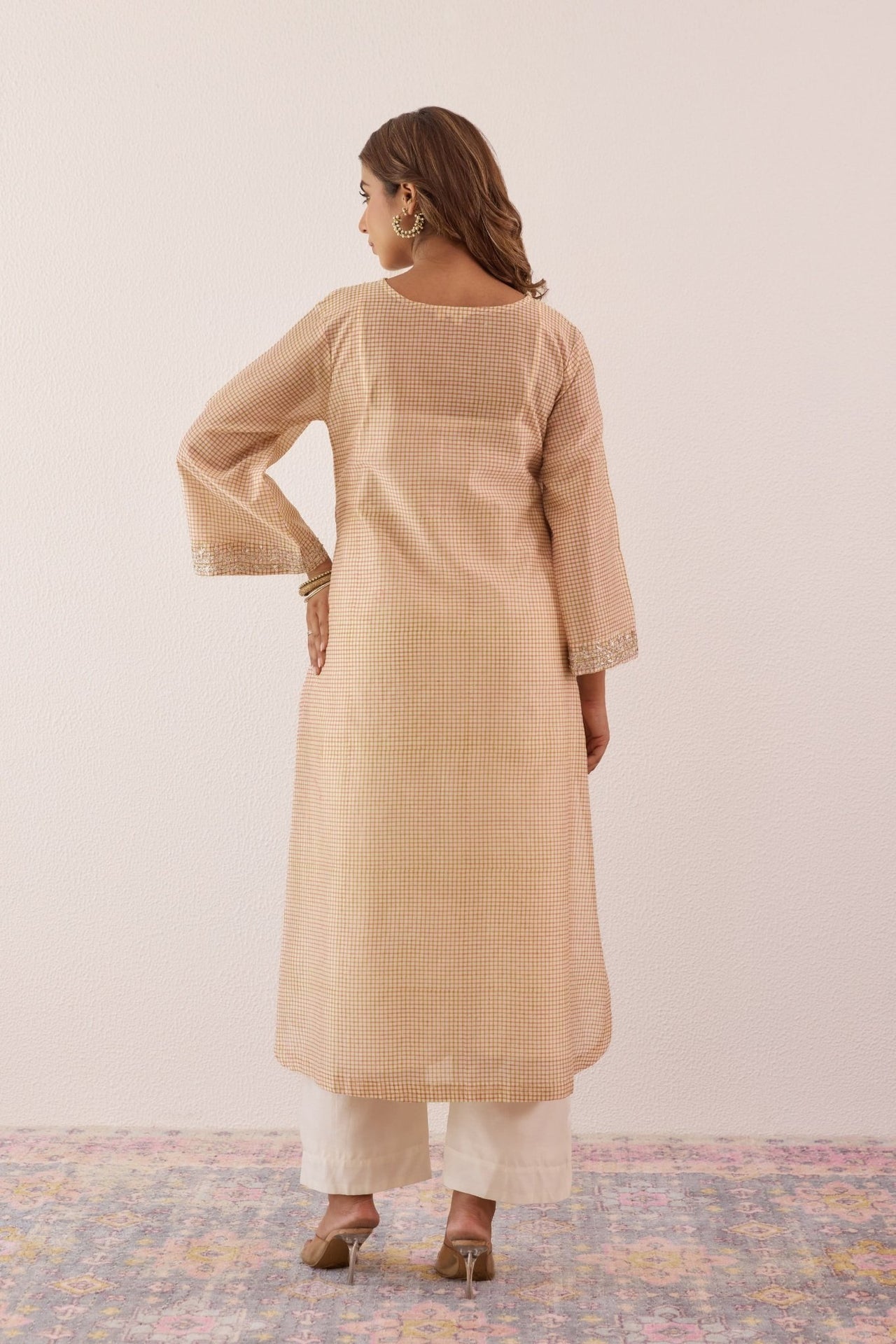 Pastel Pink Checks Hand Block Printed Chanderi Kurta Set With Stowle - Tara - C - Tara
