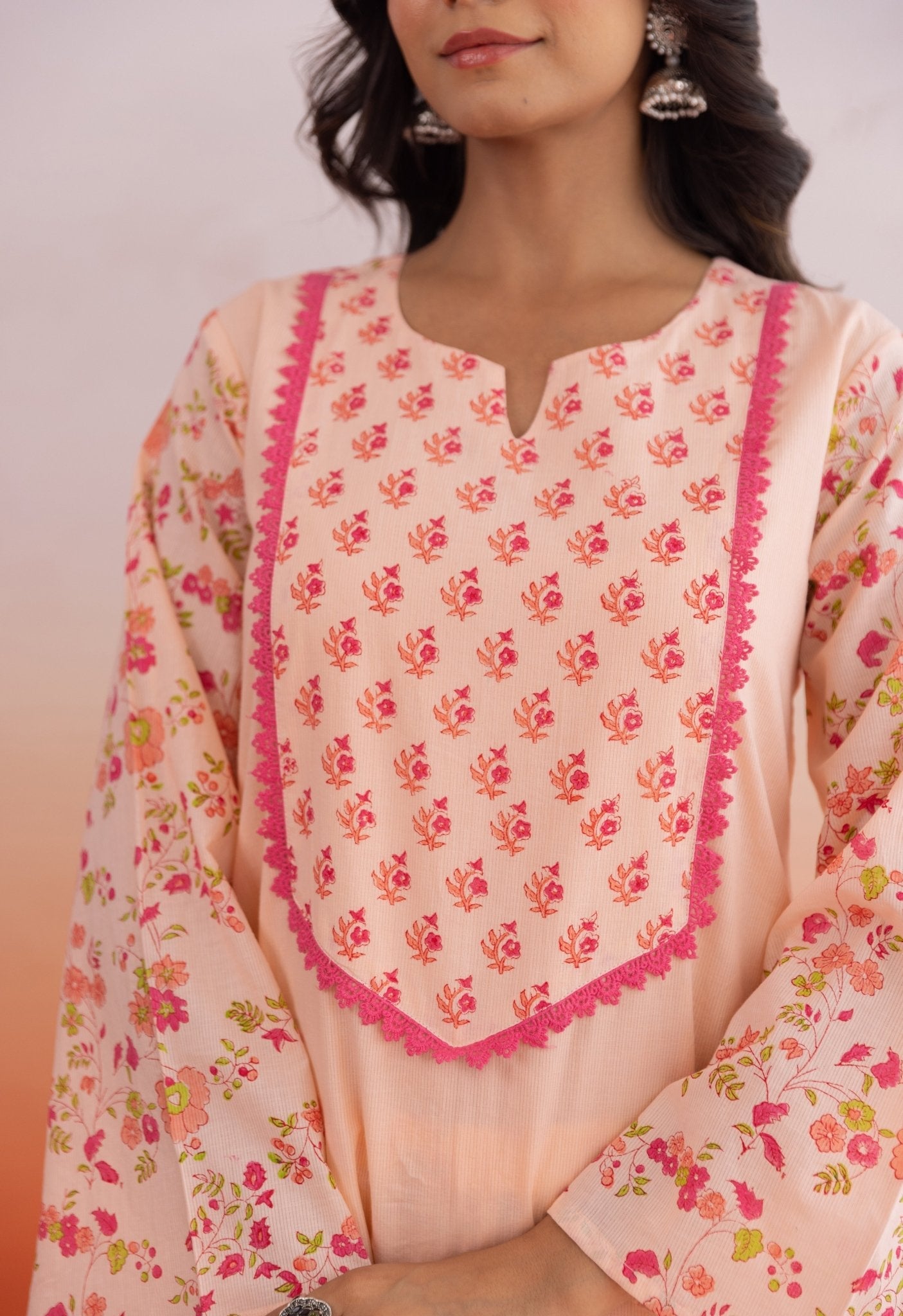 Peach Hand block Printed Kurta Set With Doriya Dupatta - Tara - C - Tara