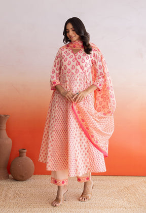 Peach Hand Block Printed Strappy Suit Set With Doriya Dupatta - Tara - C - Tara