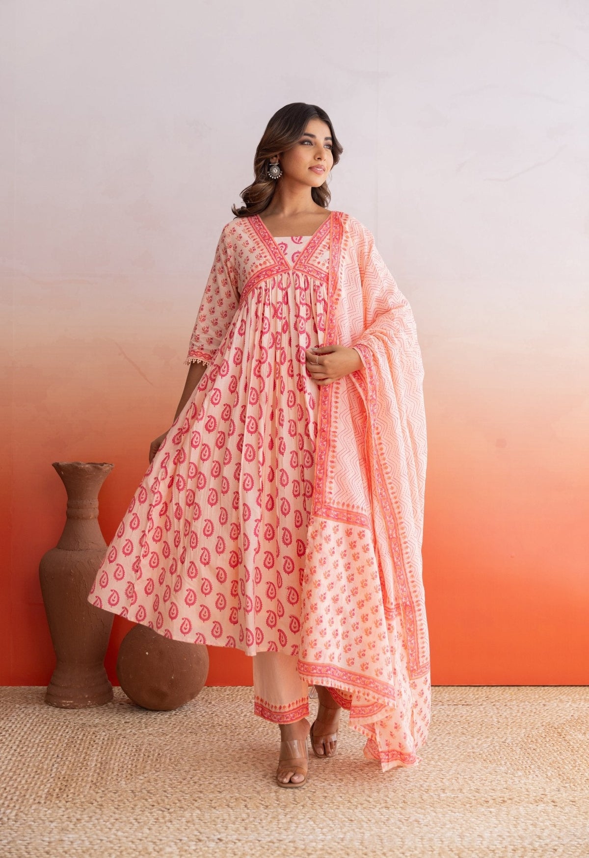 Peach Paisely Hand Block Printed Kurta Set With Doriya Dupatta - Tara - C - Tara