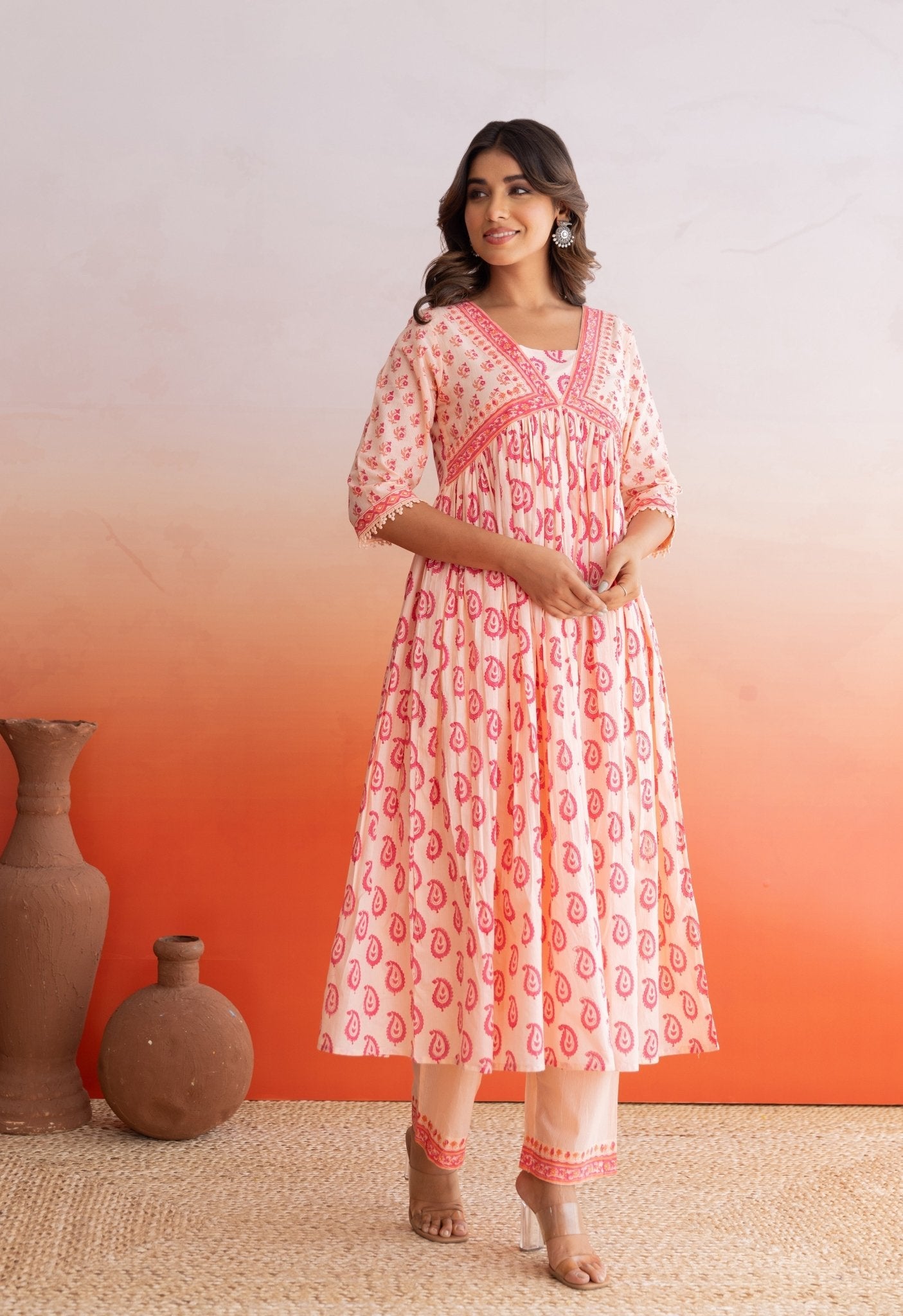 Peach Paisely Hand Block Printed Kurta Set With Doriya Dupatta - Tara - C - Tara