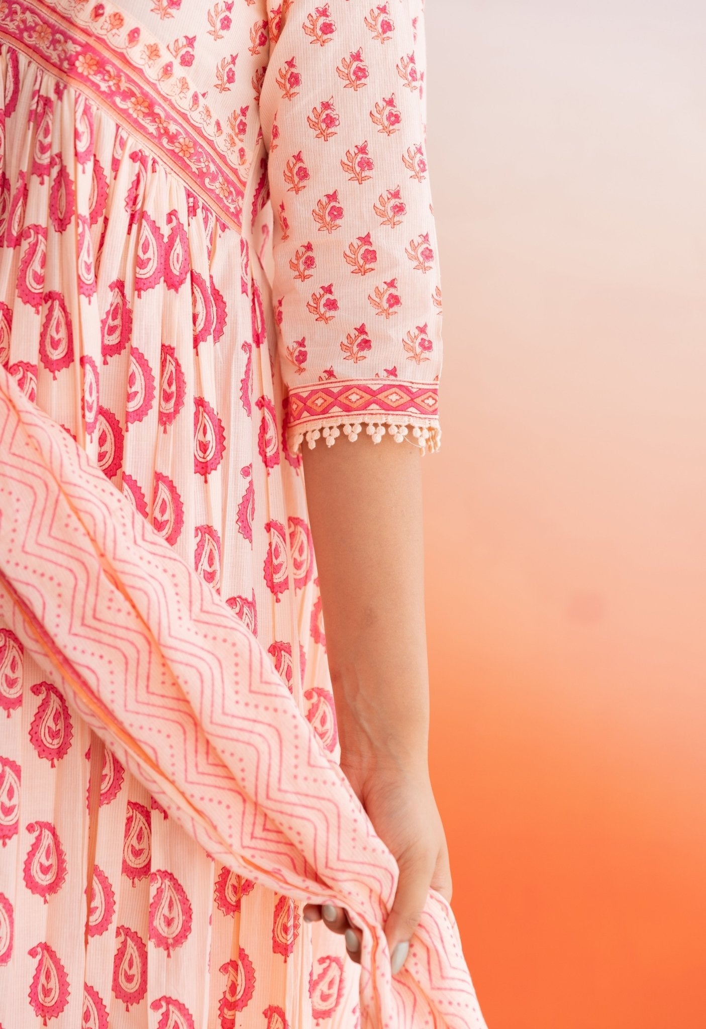 Peach Paisely Hand Block Printed Kurta Set With Doriya Dupatta - Tara - C - Tara