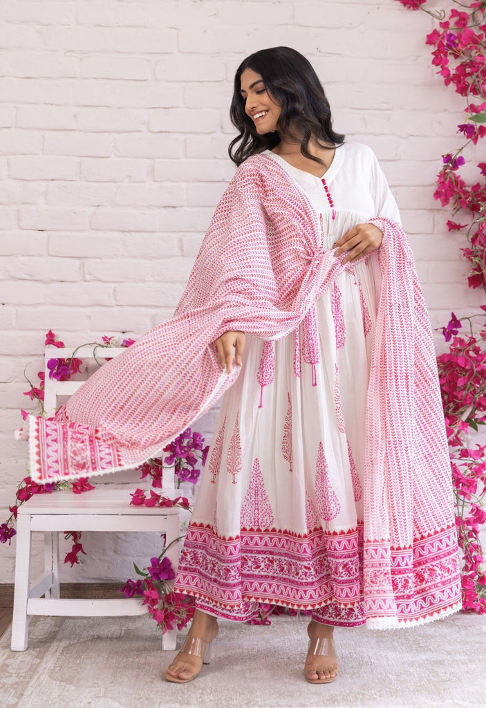 PINK AND RED HAND BLOCK PRINTED GATHERED ANARAKLI WITH DORIYA AND BOTTOMS - Tara - C - Tara