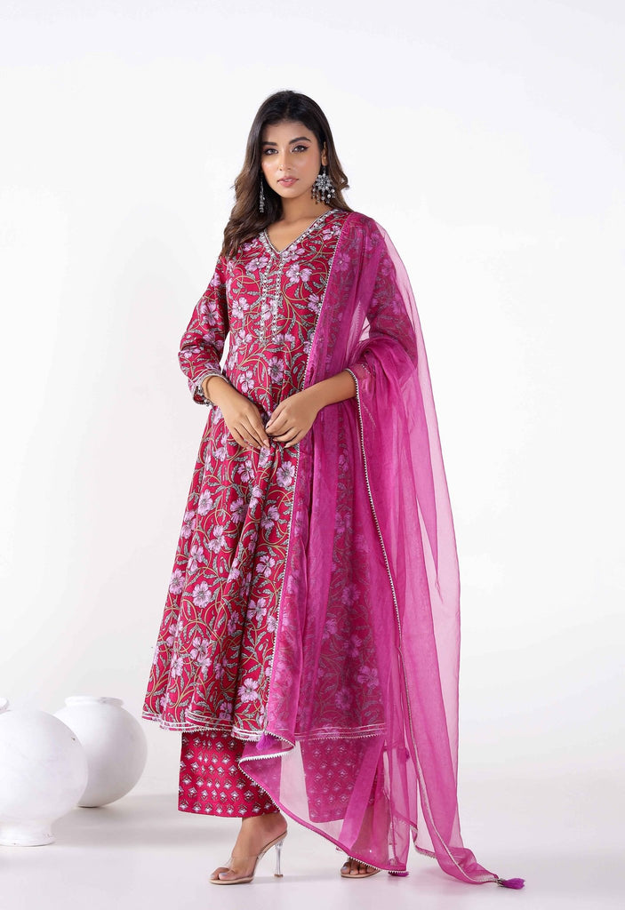 Purple and Pink Floral Kurta Paired with Pants and Dupatta (3pc Set) - Tara-C-Tara