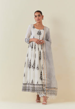 WHITE AND BLACK HAND BLOCK PRINTED ANARKALI WITH DORIYA DUPATTA AND BOTTOMS - Tara - C - Tara