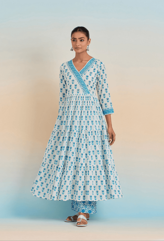 WHITE BLUE FLROAL PRINTED KURTA SET WITH DORIYA DUPATTA - Tara - C - Tara