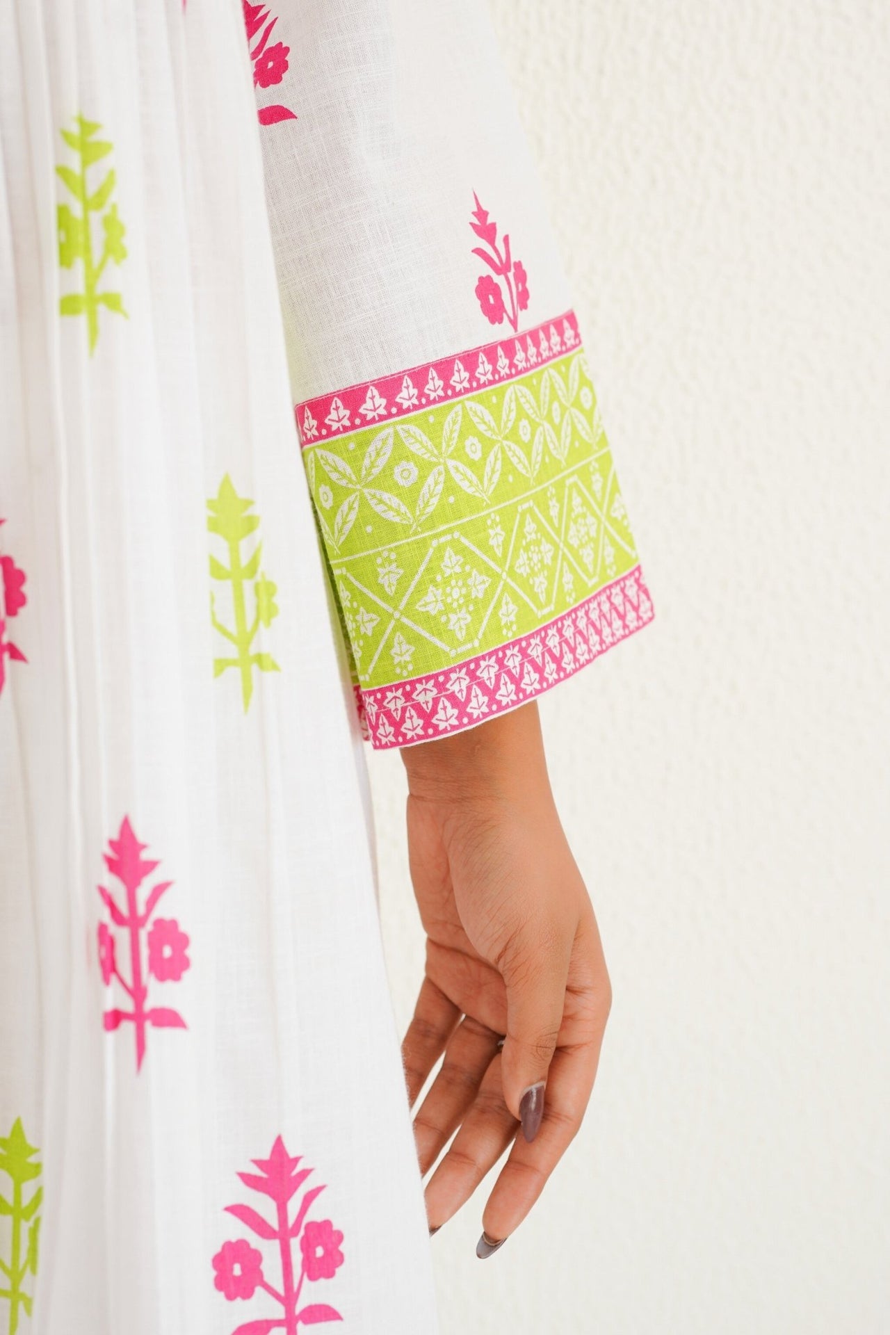 White Cotton Slub Buti Print Kurta Set with Culottes - Tara - C - Tara