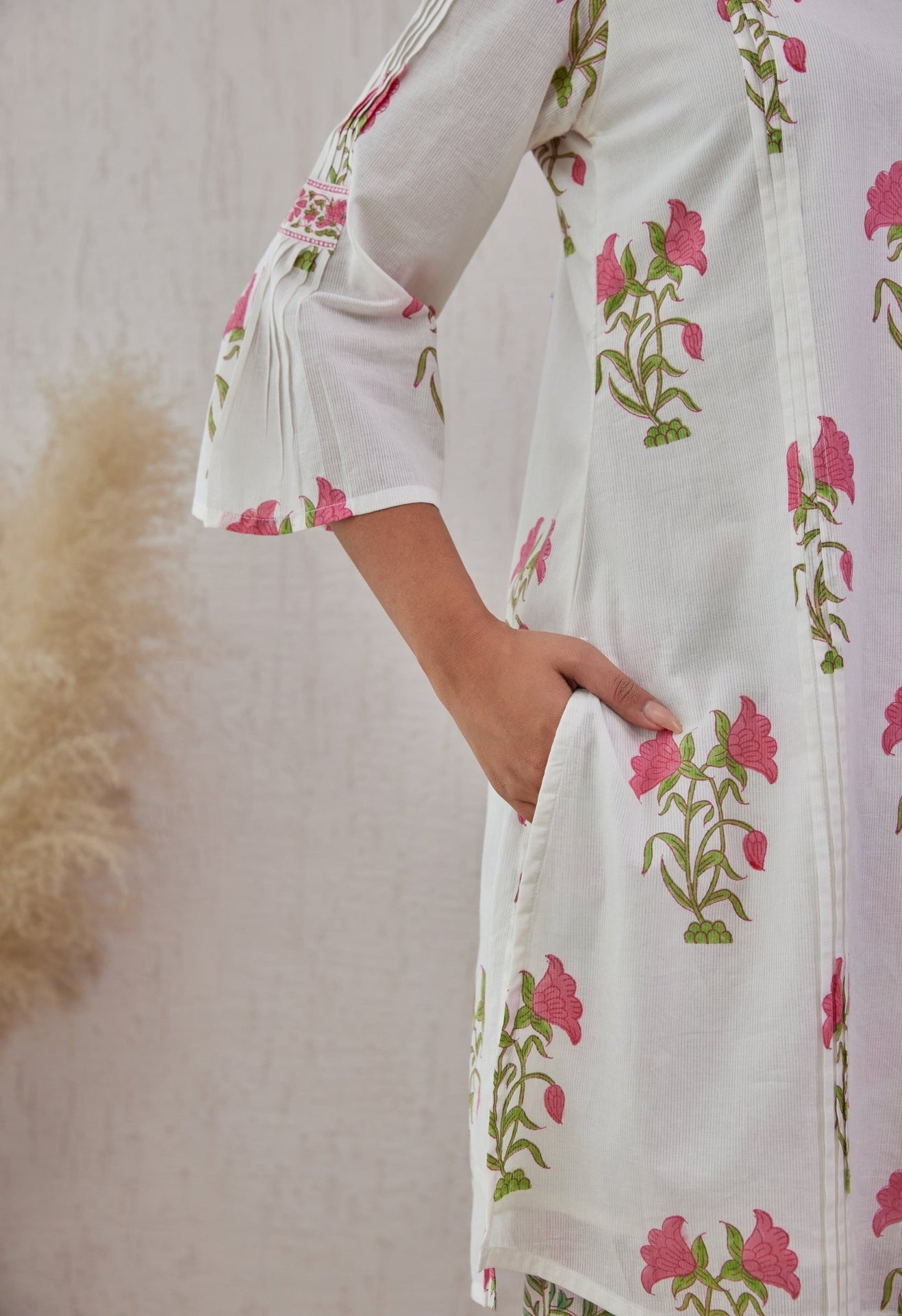 White Floral Buta hand Block Printed Co-ord set - Tara-C-Tara