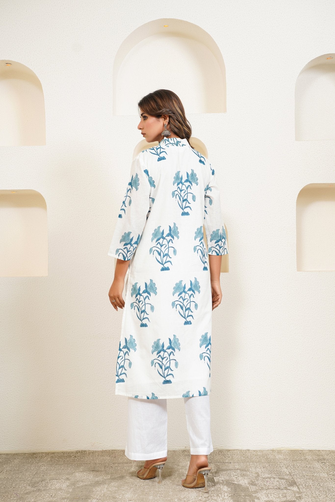 White Hand Block Floral Buta Printed Kurta with Lining - Tara - C - Tara