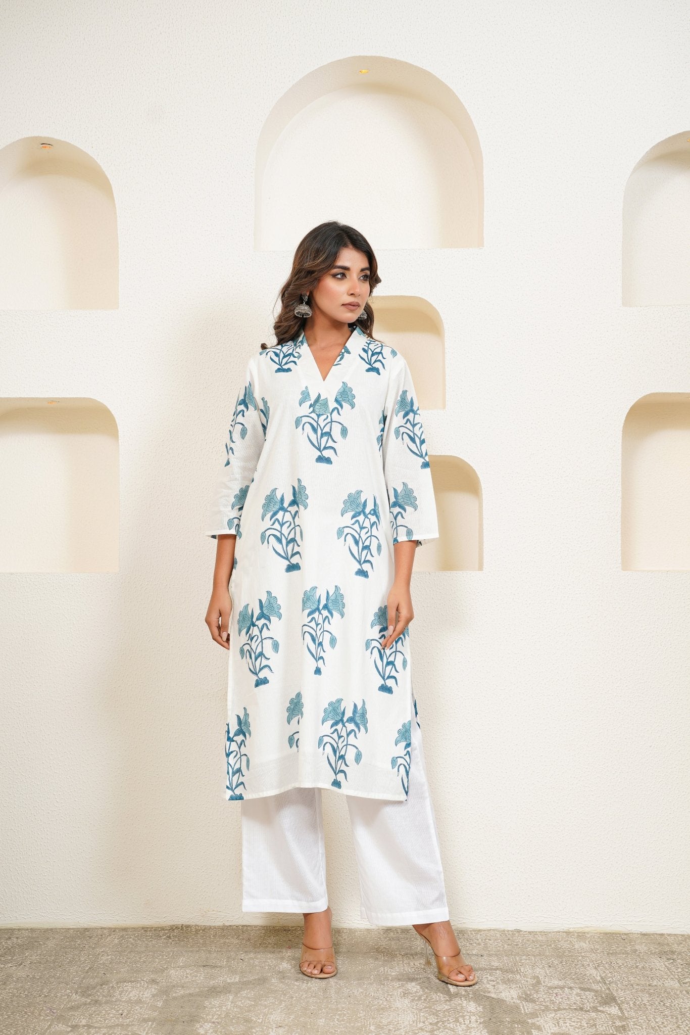 White Hand Block Floral Buta Printed Kurta with Lining - Tara - C - Tara