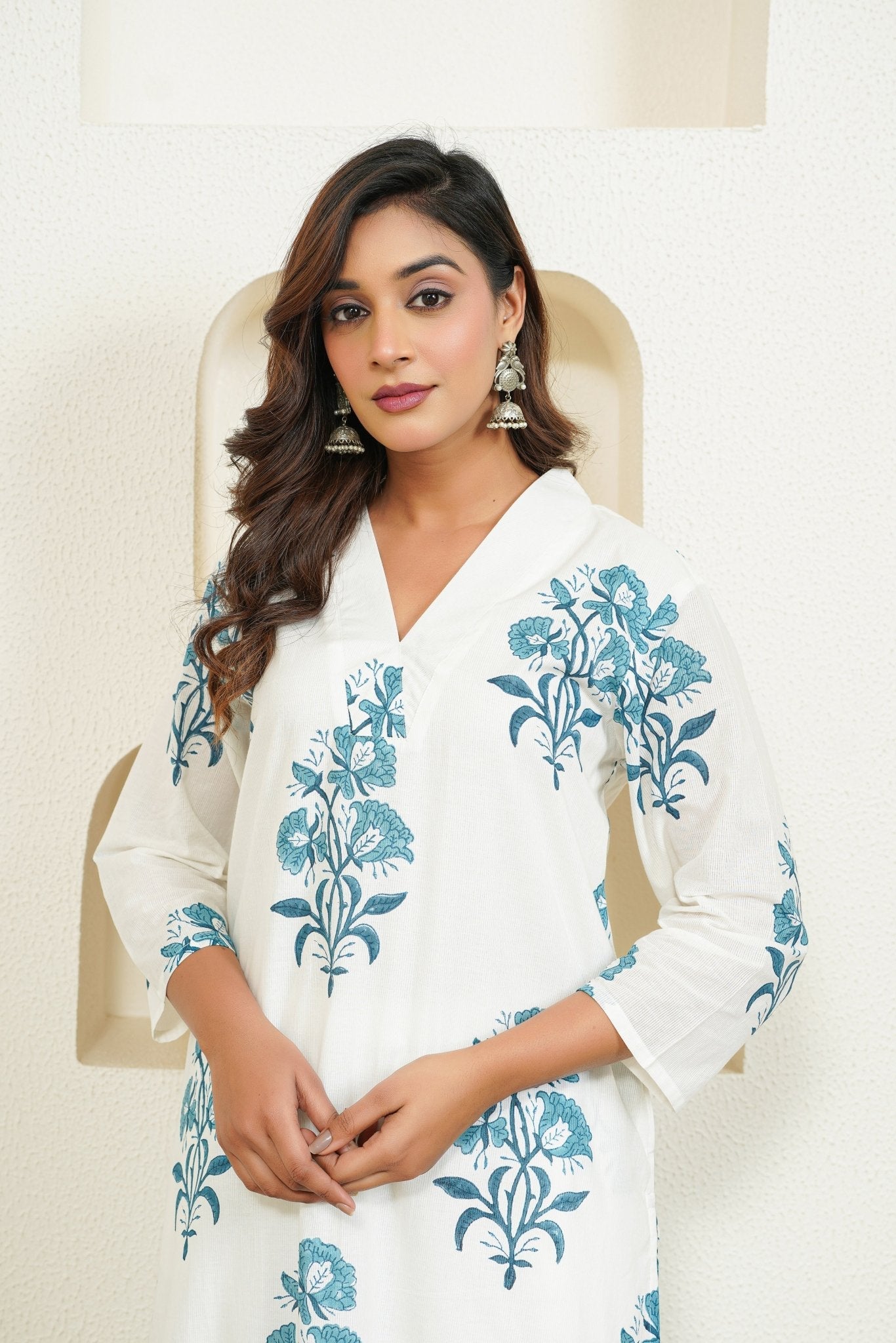 White Hand Block Floral Buta Printed Kurta with Lining - Tara - C - Tara