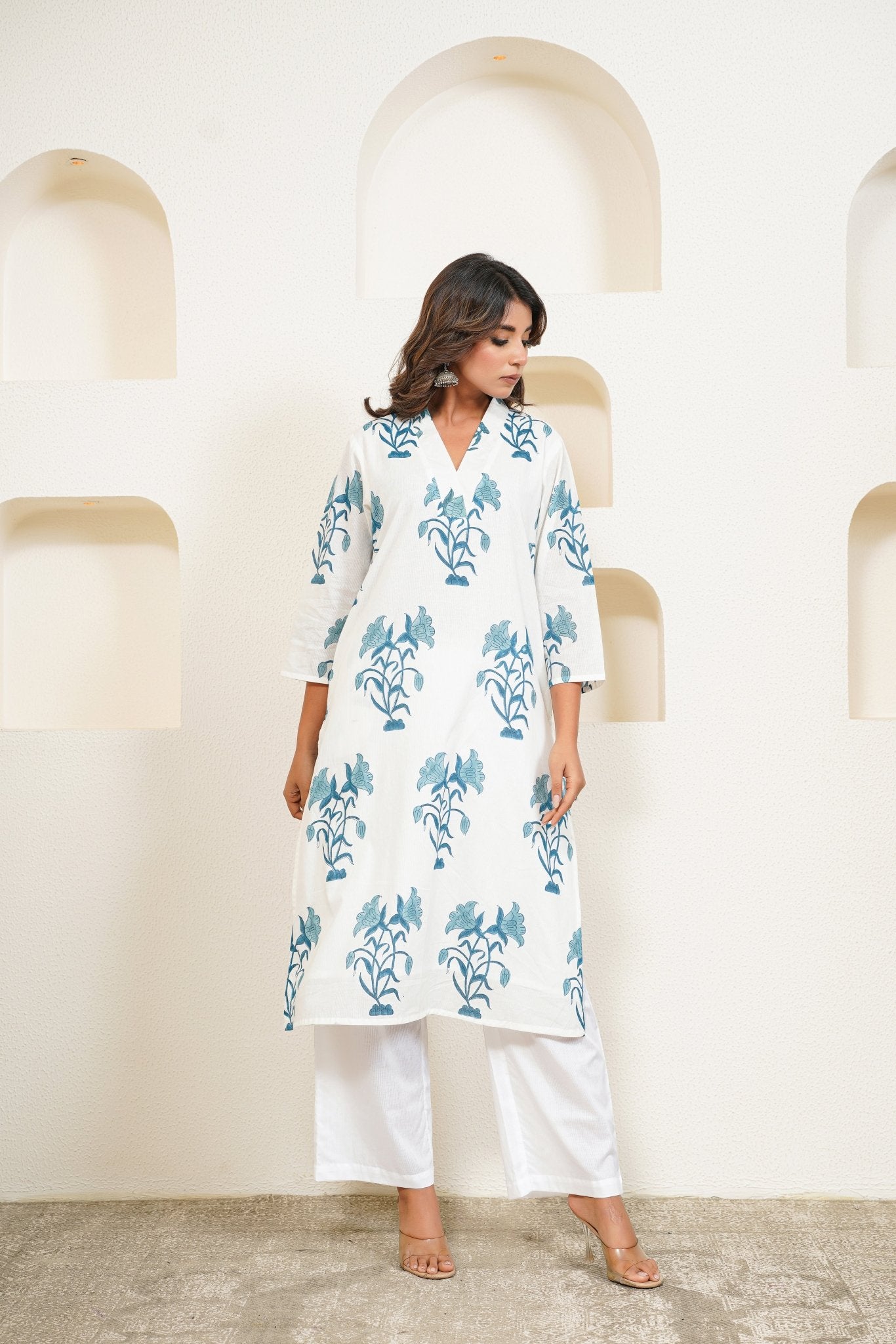 White Hand Block Floral Buta Printed Kurta with Lining - Tara - C - Tara