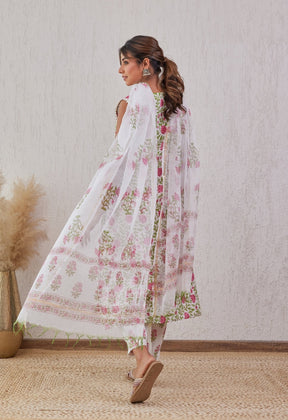 White Hand Block Printed Kurta set With Doriya Dupatta - Tara-C-Tara