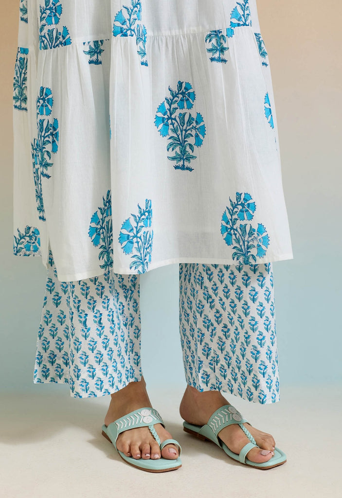 WHITE HAND BLOCK PRINTED KURTA SET WITH DORIYA DUPATTA - Tara-C-Tara