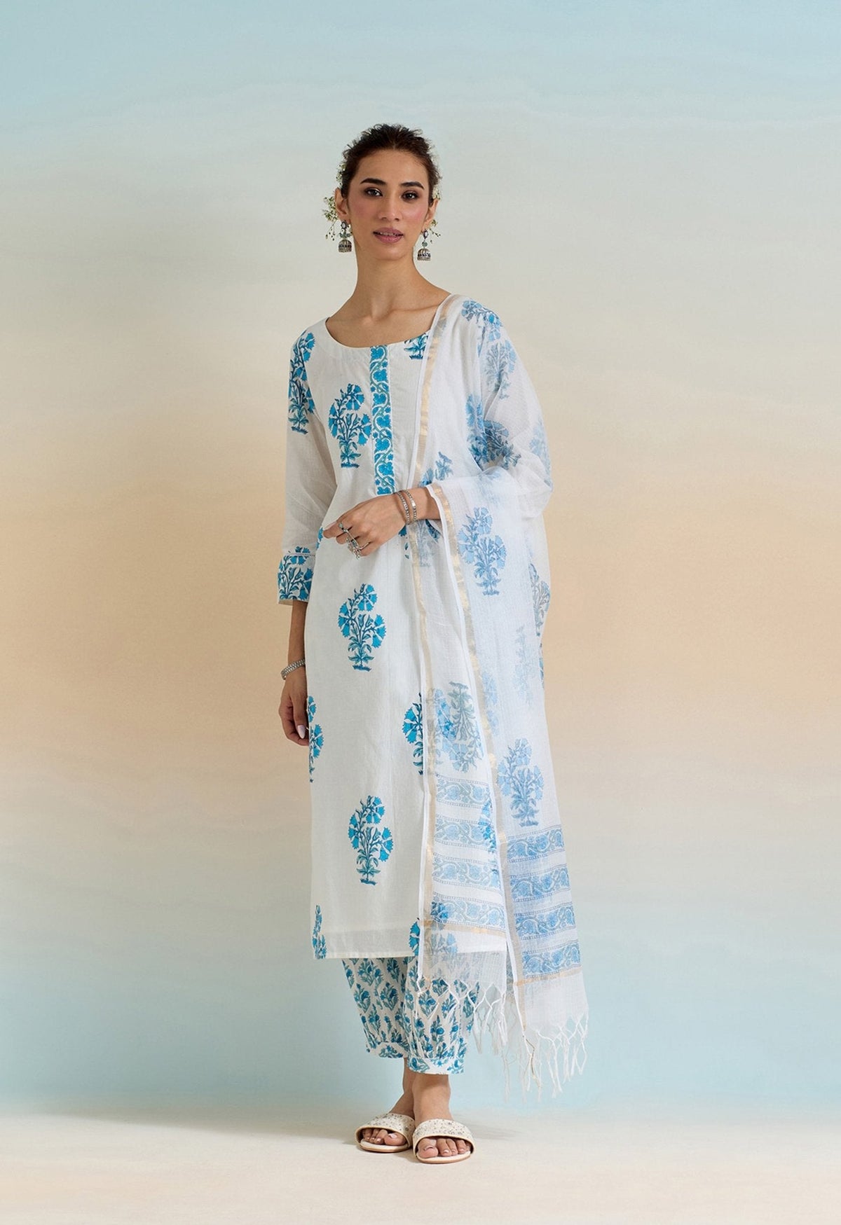 WHITE HAND BLOCK PRINTED KURTA WITH AFGHANI PANTS AND DORIYA DUPATTA - Tara-C-Tara