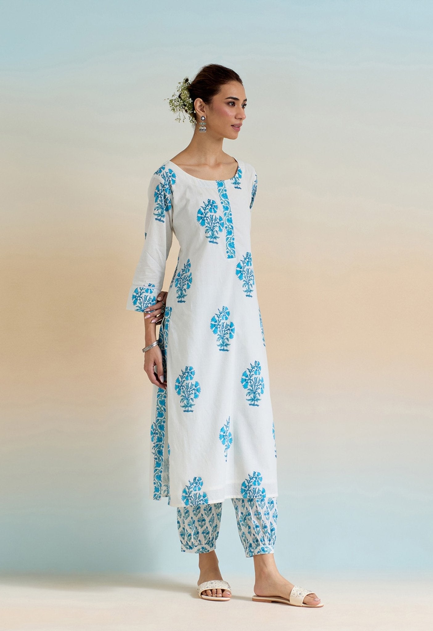 WHITE HAND BLOCK PRINTED KURTA WITH AFGHANI PANTS AND DORIYA DUPATTA - Tara-C-Tara