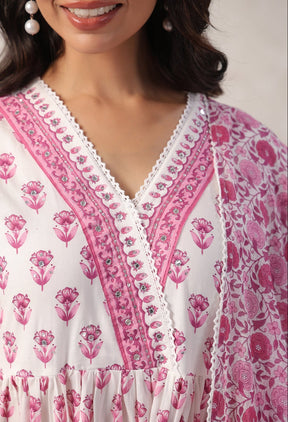 WHITE PINK FLROAL PRINTED KURTA SET WITH DORIYA DUPATTA (Copy) - Tara - C - Tara